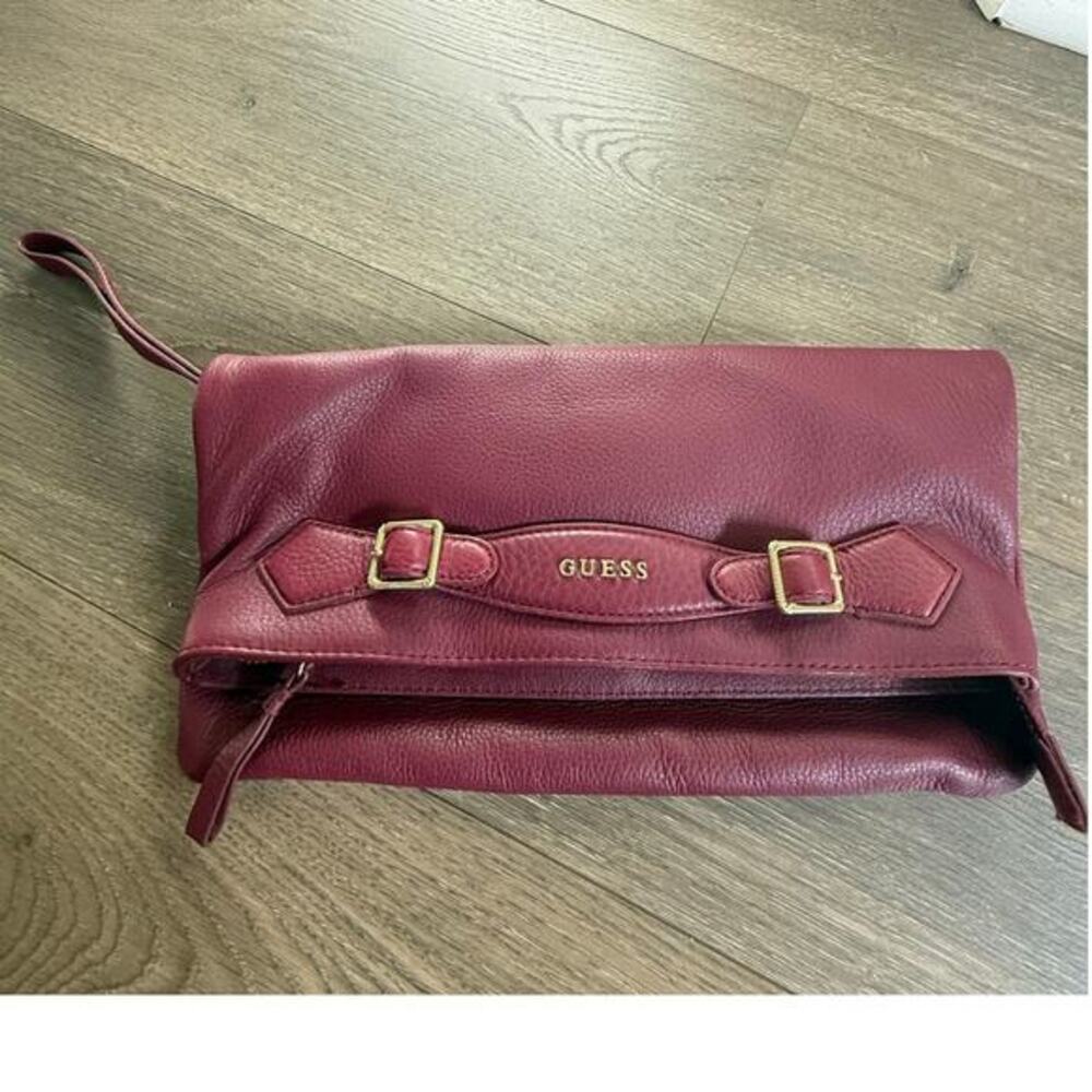 Guess Ladies Handbag Satchel Tote Bag‎ Wine Modern Simplicity